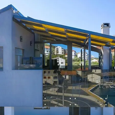 Legacy, By The Beach, * Kali