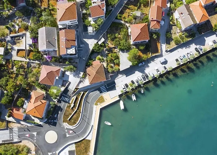 Legacy, By The Beach, * Kali