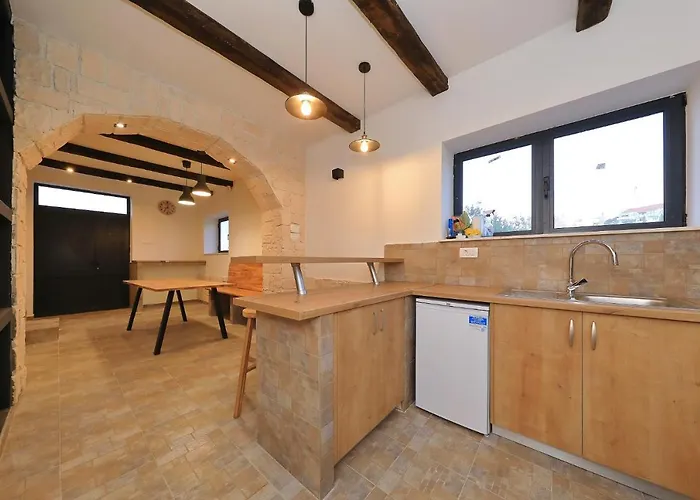 Vila Legacy, By The Beach,