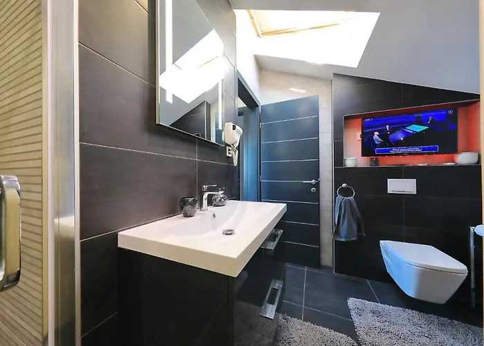 Legacy, By The Beach, * Kali