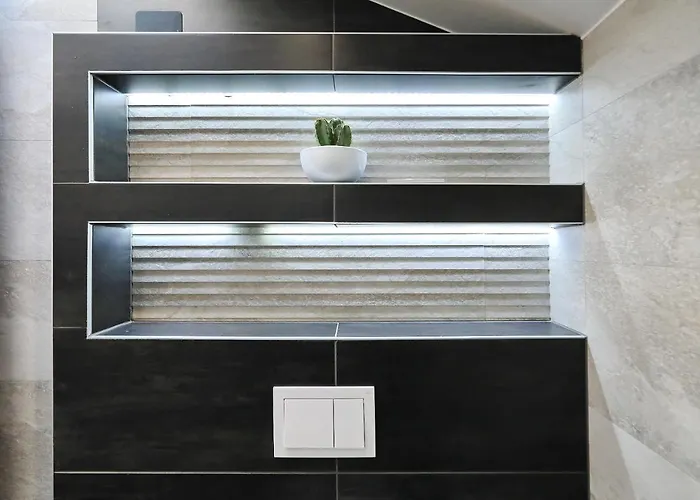 Legacy, By The Beach, Kali