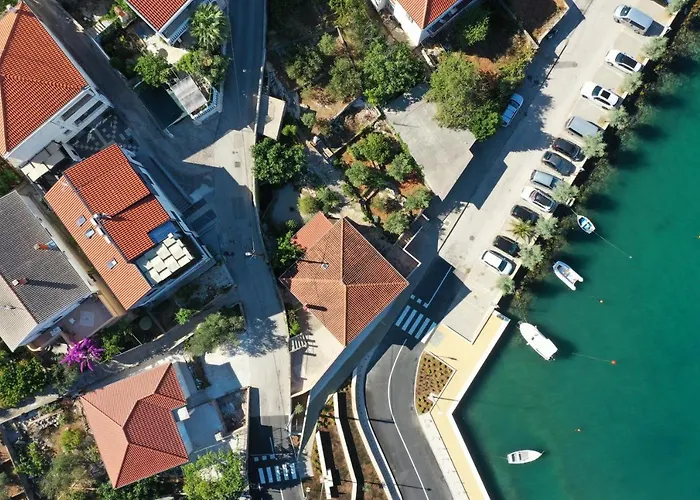 Legacy, By The Beach, Villa Kali